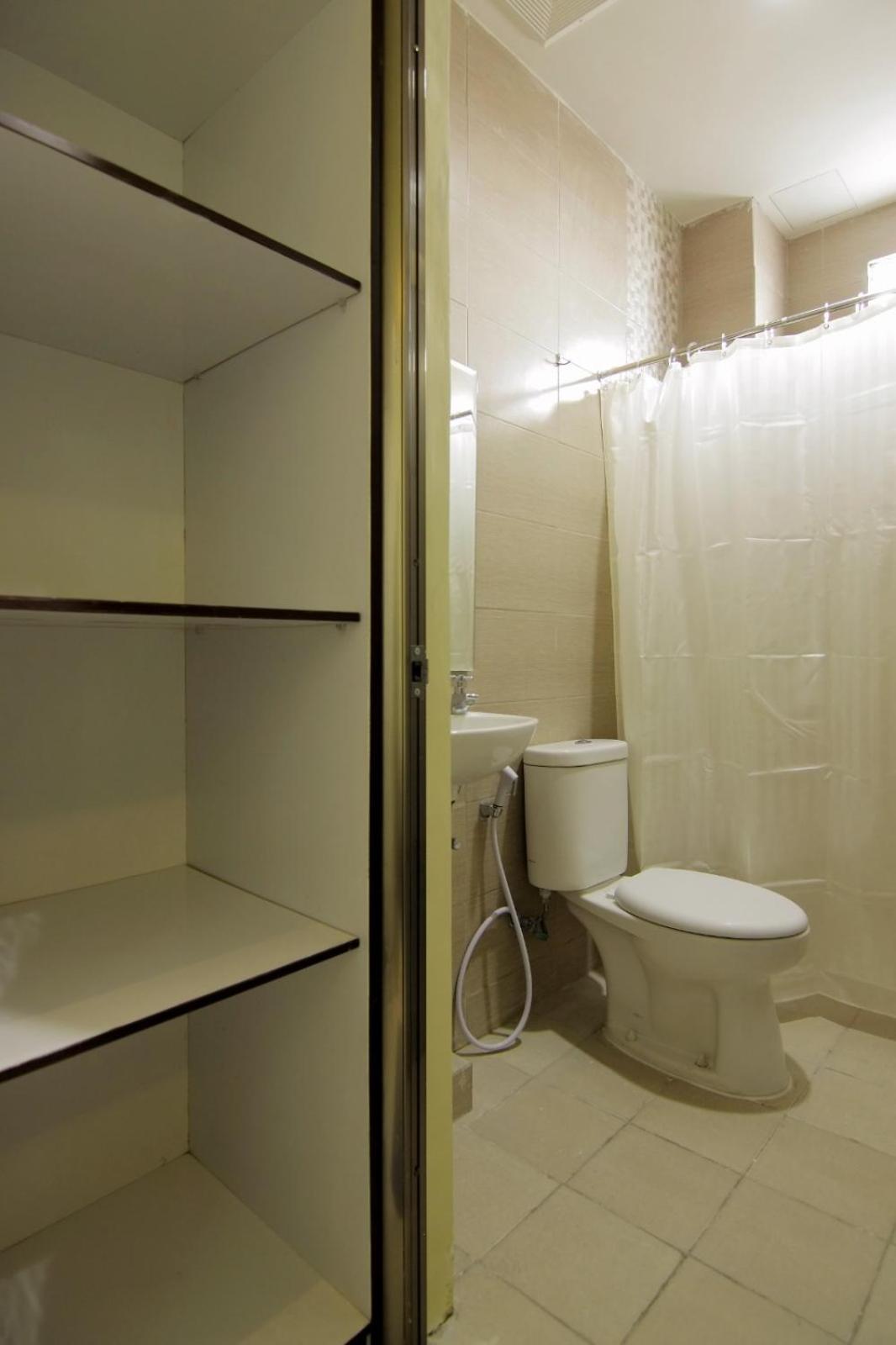 Dekost Madiun Hotel Bagian luar foto